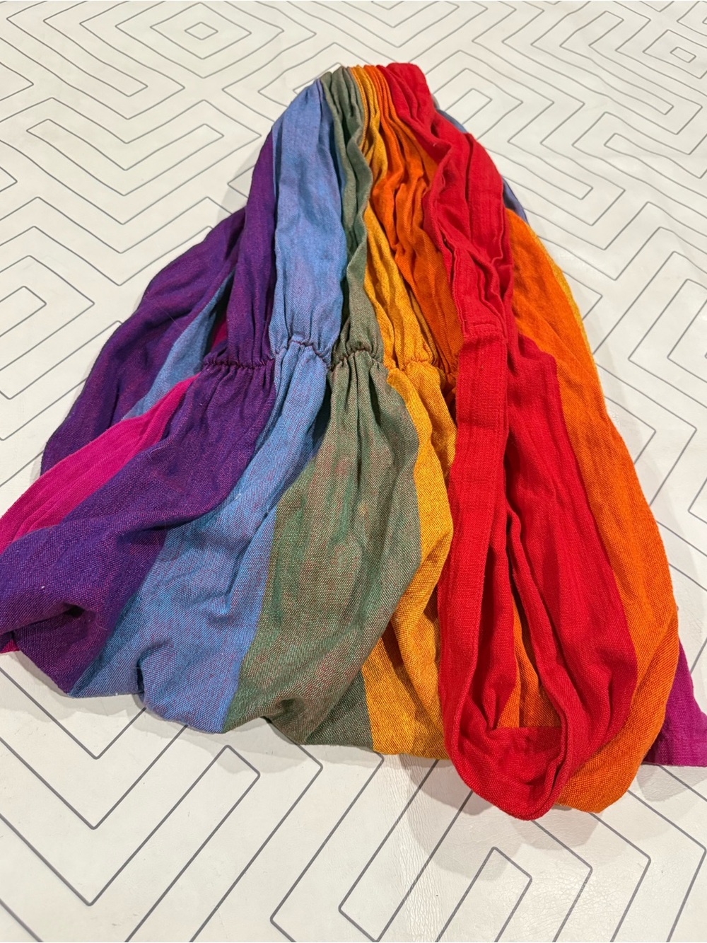 Maya Wrap Multicolor Rainbow Ring Sling - Picture 2 of 8